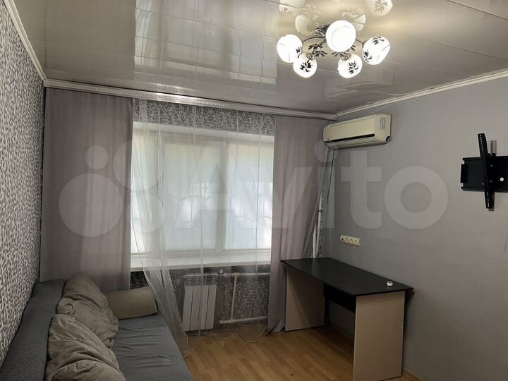 2-к. квартира, 42 м², 1/5 эт.