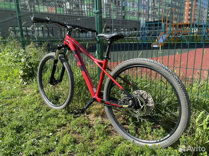 Велосипед gt avalanche 27.5 Elite размер S