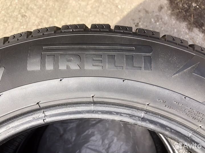 Pirelli Ice Zero 225/55 R16 99T