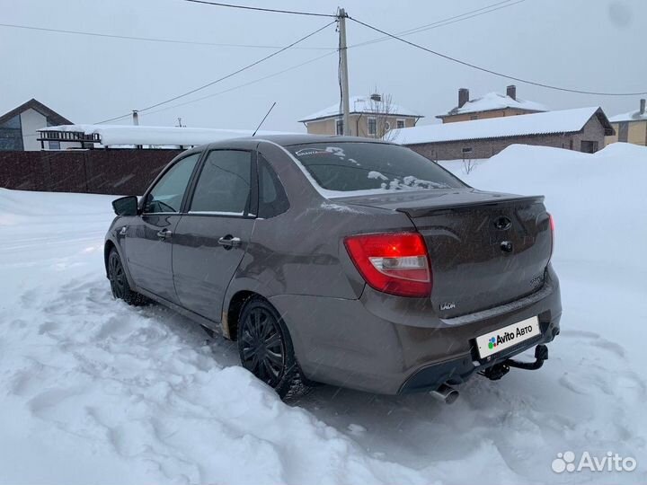 LADA Granta 1.6 МТ, 2015, 158 000 км