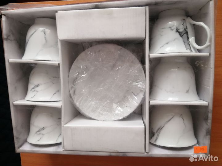 Посуда для сервировки стола