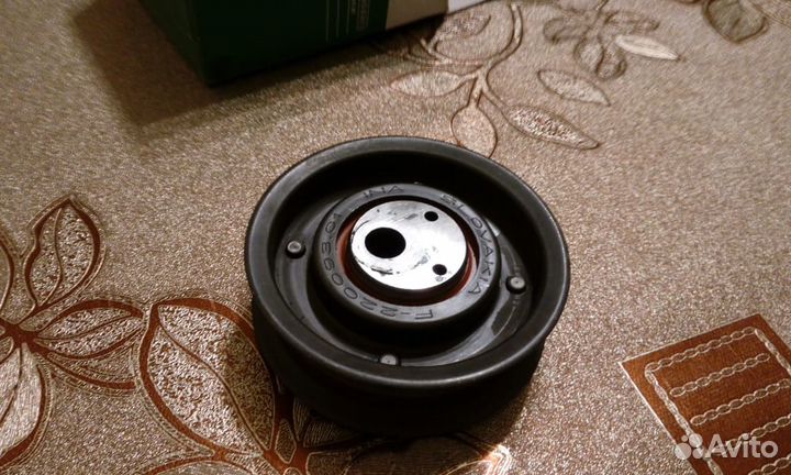 Ролик натяжителя ремня грм Augi 80