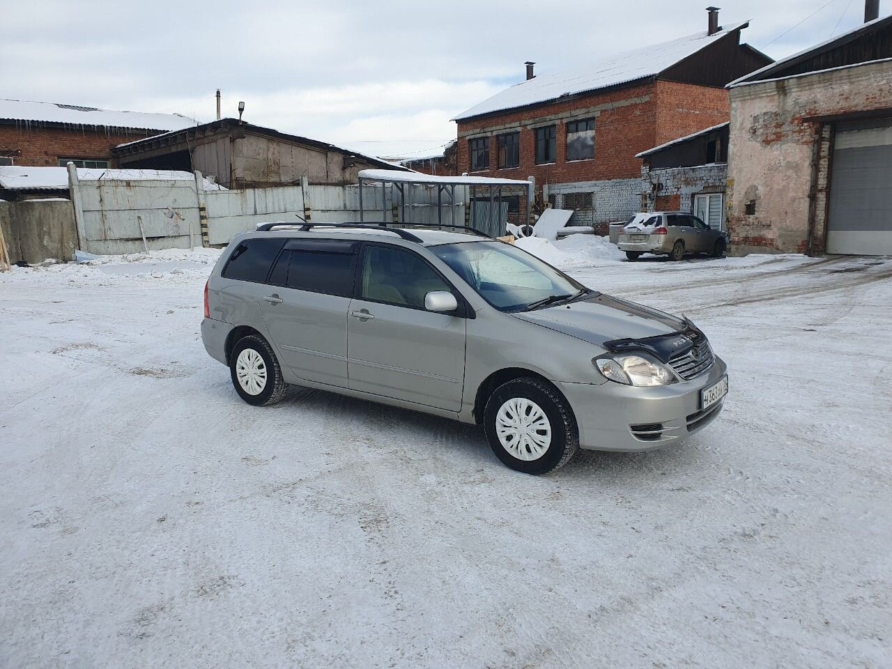Toyota Corolla Fielder: фото владельца