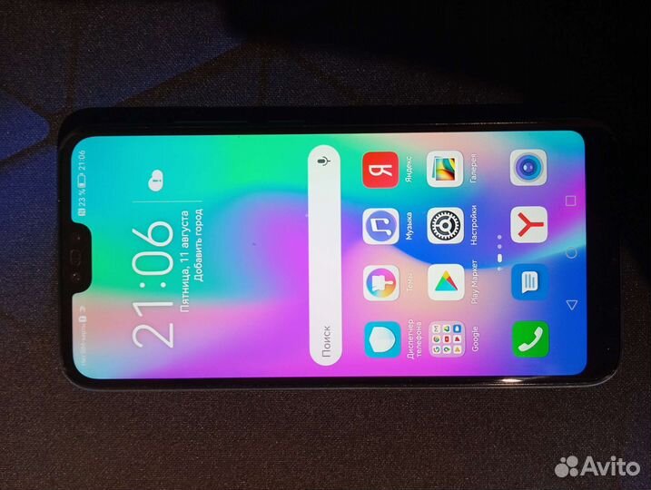 Телефон Honor 10