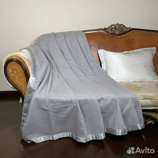 Настоящий шёлковый плед,180х220 и 200х230