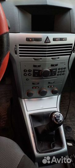 Opel Astra 1.6 МТ, 2010, 163 000 км