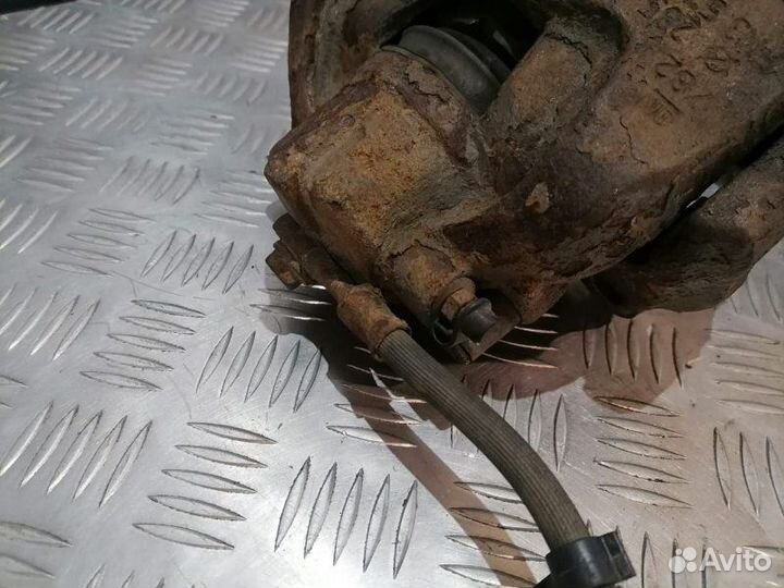 Суппорт передний Opel Vectra C GTS 3 2.2