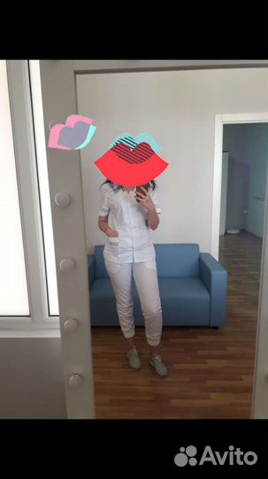 Медицинский костюм женский