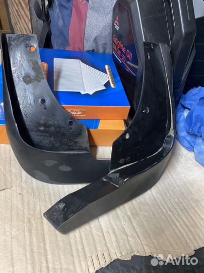 Брызговики RenoDaster nissan terrano передние