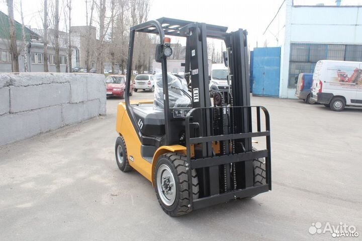 Вилочный погрузчик UN Forklift FD30, 2023