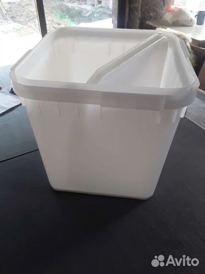 Контейнер пластиковый 25 литров