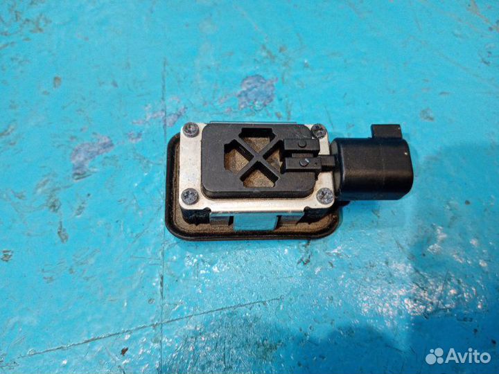 Кнопка открывания багажника Land Rover Range Rover