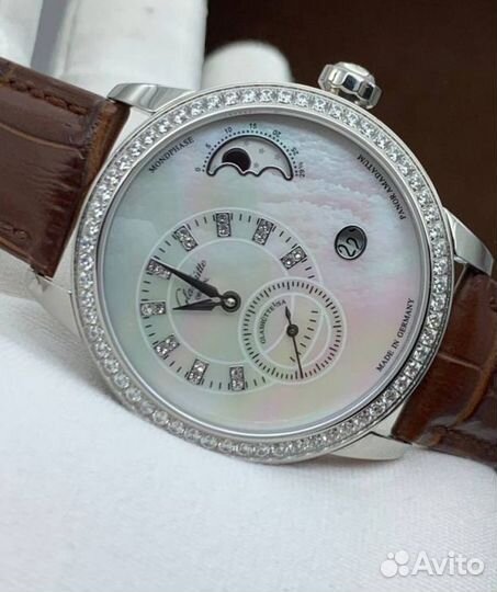 Женские наручные часы glashutte