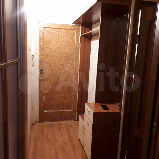 2-к. квартира, 42 м², 3/5 эт.