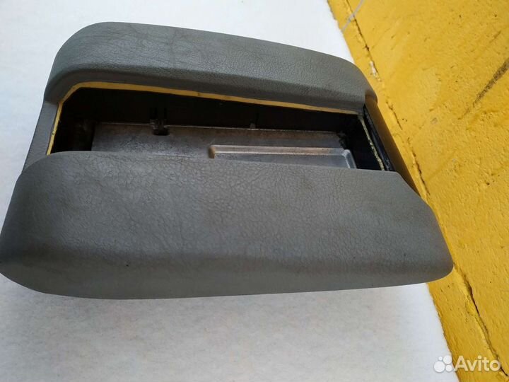 Бмв е39 подлокотник