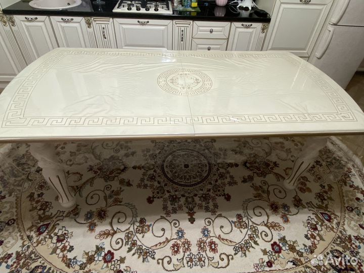 Большой обеденный стол, стол раздвижной