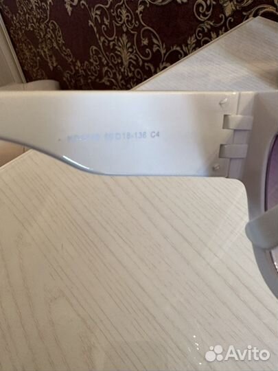 Солнцезащитные очки