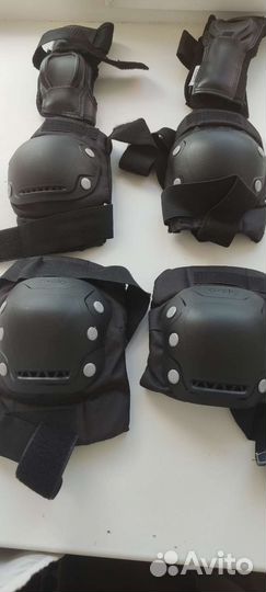Защита для езды на роликах размер M