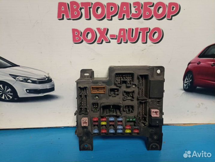 Блок предохранителей Mitsubishi Lancer X