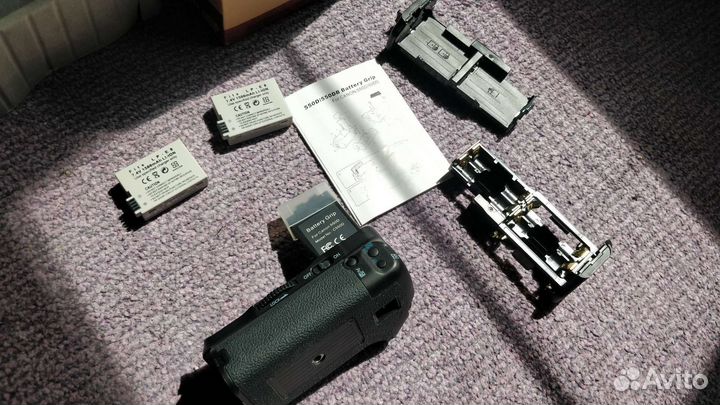 Батарейный блок батарейная ручка для canon 550D
