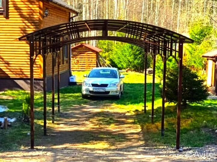 Навес для автомобиля из поликарбоната