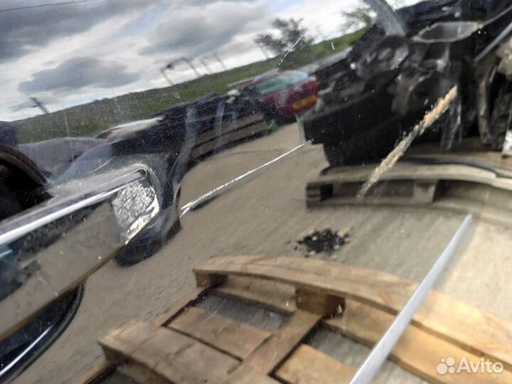 Дверь передняя правая на Opel Astra H Z20R