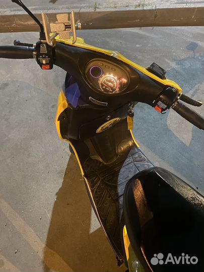 Скутер lifan LF50QT-8A