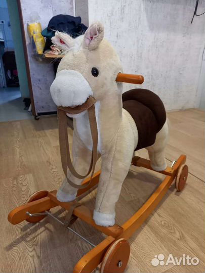 Детская лошадка качалка