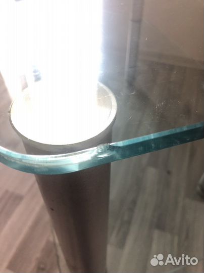 Стеклянная тумба