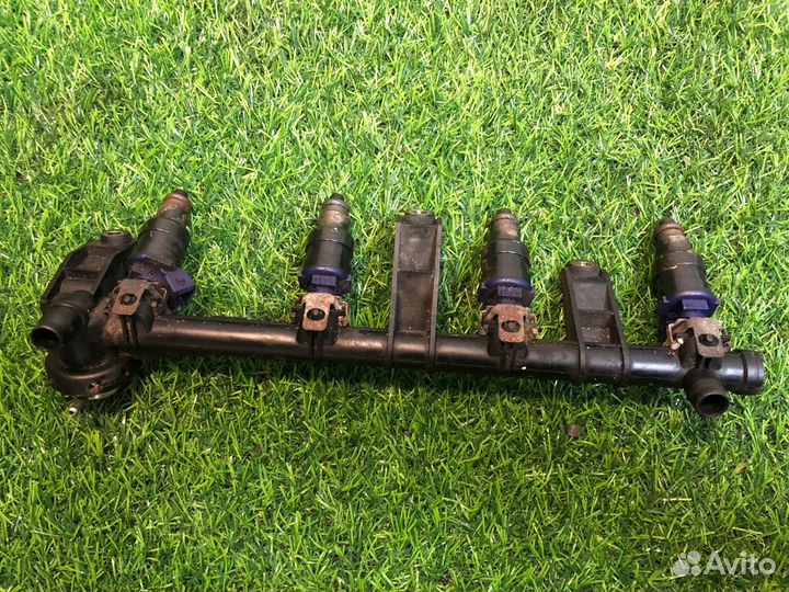 Топливная рампа Renault Megane 1 седан 1.6