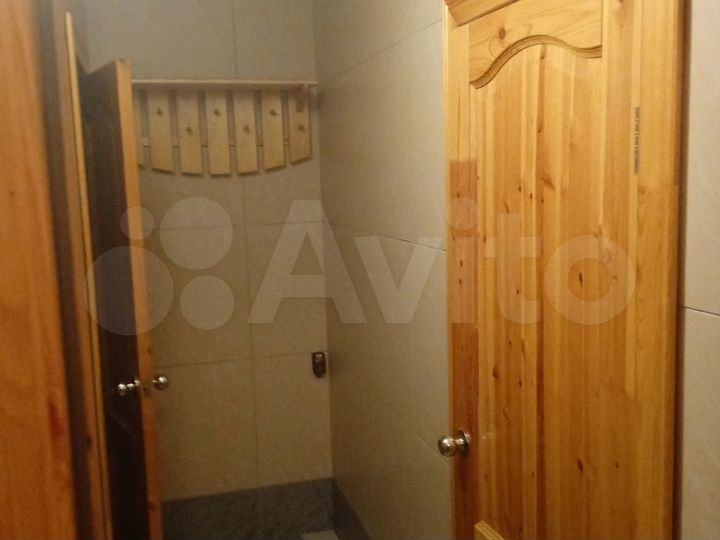 Комната 18 м² в 4-к., 1/8 эт.