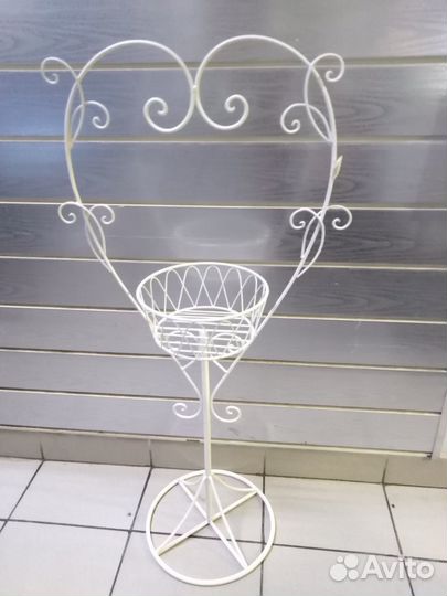 Подставка для цветов напольная металлическая