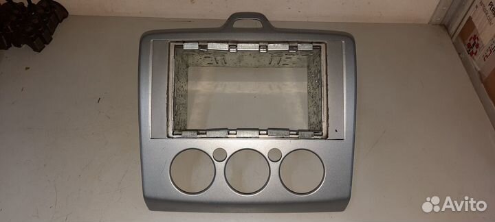 Форд фокус 2 рамка магнитоллы продам