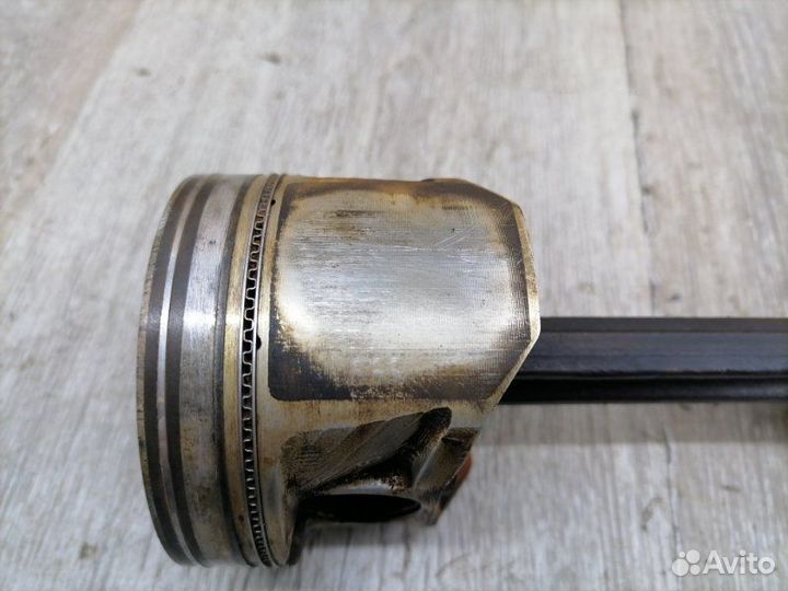 Поршень с шатуном Nissan Maxima A33 VQ20DE 2004