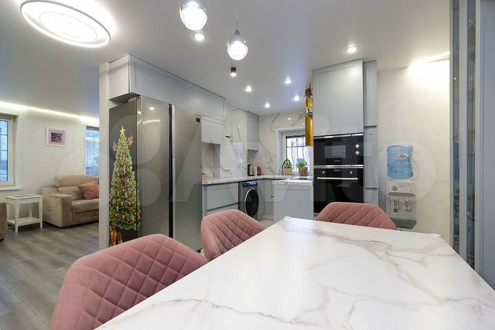 Дом 322 м² на участке 15 сот.