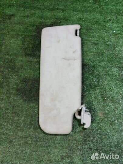 Козырек солнцезащитный левый Skoda Fabia 2 2009