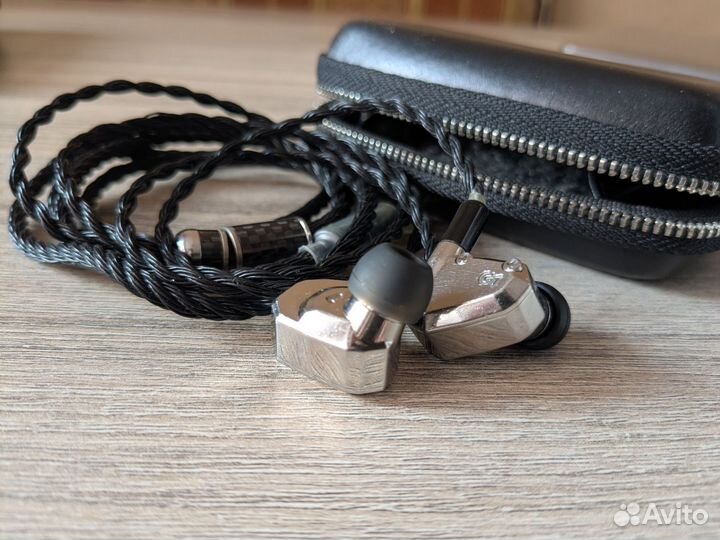 Campfire audio andromeda S