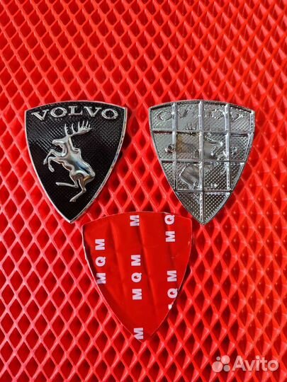 Шильдик Volvo