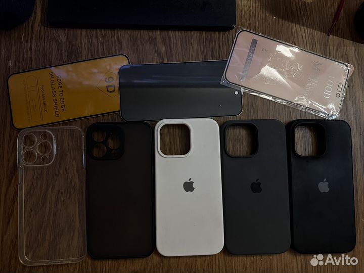Защитные стекла на iPhone 14 pro max новые