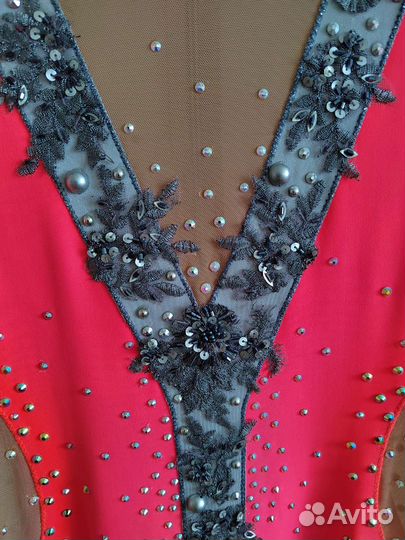 Костюм для фигурного катания