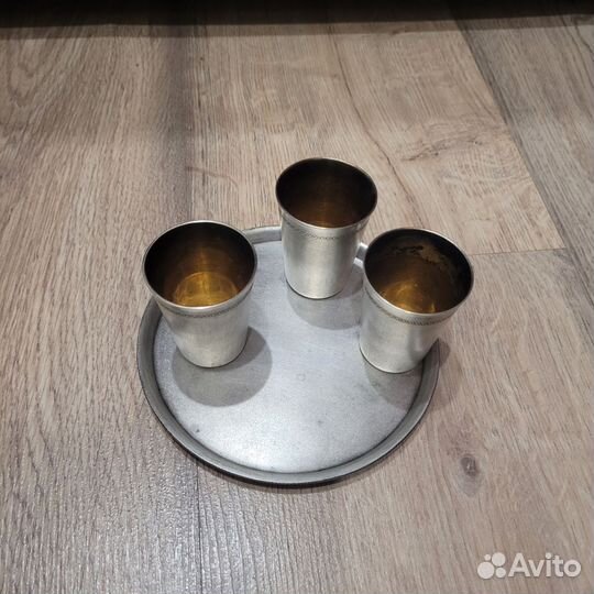 Поднос и стопки 3 шт мельхиор