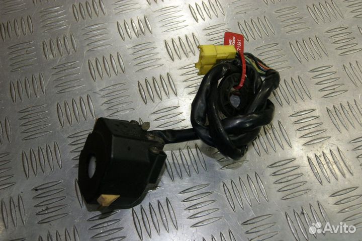 Пульт левый Suzuki RF400