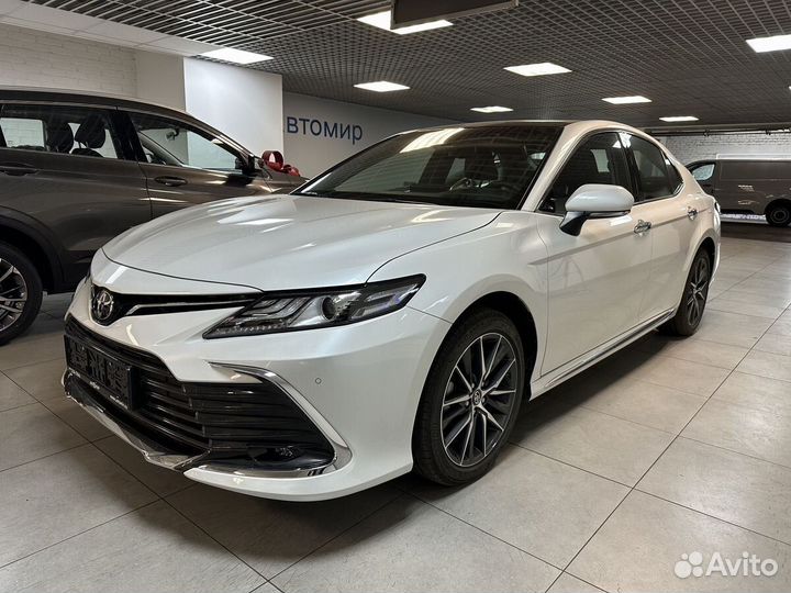 Toyota Camry 2.5 AT, 2023