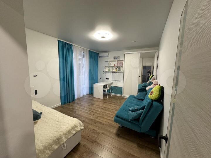 5-к. квартира, 121 м², 1/3 эт.