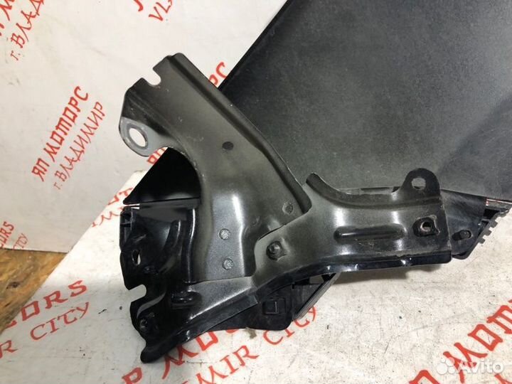 Крыло переднее правое Mazda 3 BL седан PE 2.0 2012