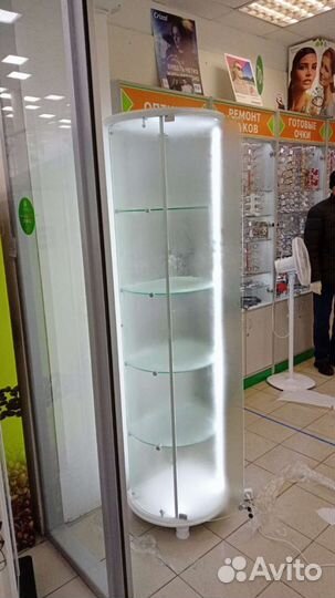 Витрина стеклянная