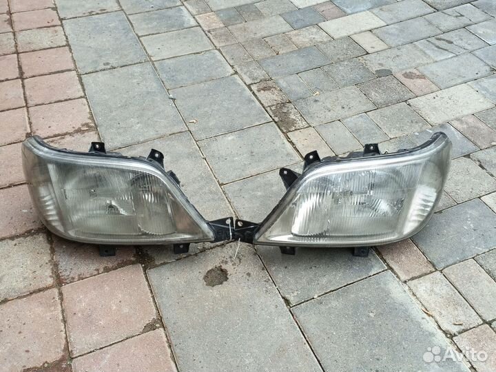 Фары Mercedes Sprinter 2002г. 150532-00 RE бу