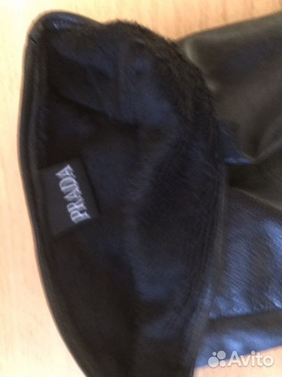 Удлиннённые перчатки Prada из натуральной кожи