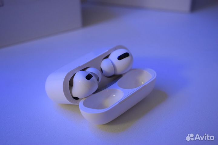 Наушники AirPods Pro