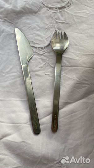 Вилка и нож авиакомпании Lufthansa